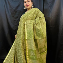 Close-up of Kota saree pallu with intricate buti design