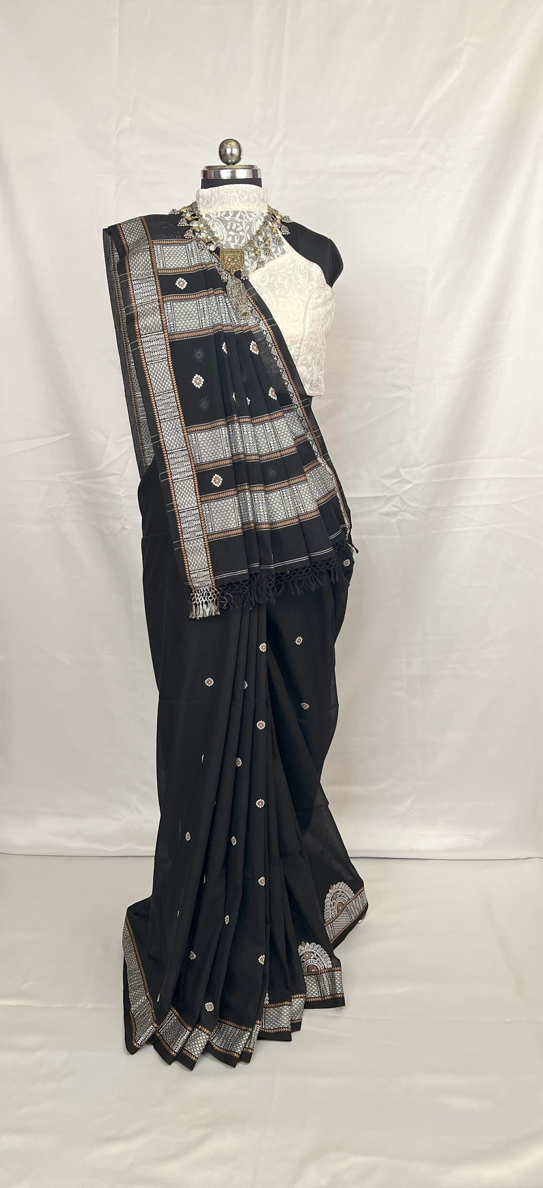 Black Handloom Saree pure cotton front view with blouse piece