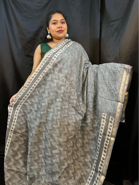 Grey Kota Doria saree with zari border – lightweight handloom cotton