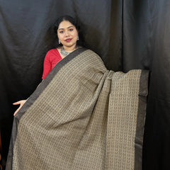 Reverse Saree – 2 in 1 Black & Beige Handloom Cotton Saree by Vaarnali