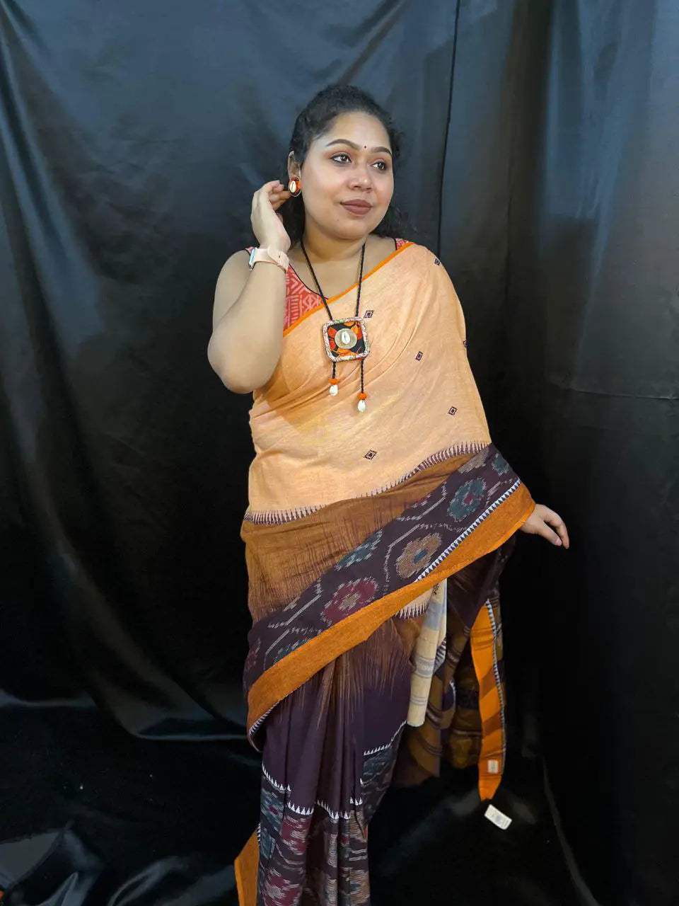 Buy Handloom Saree – Peach & Maroon Cotton Saree with Ikat Border | Vaarnali