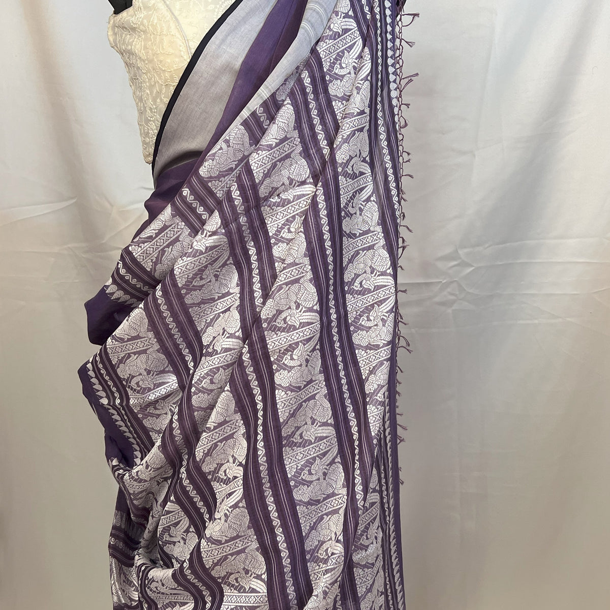 Traditional Purple Cotton Handloom Baluchari Saree for wedding and festive occasions.