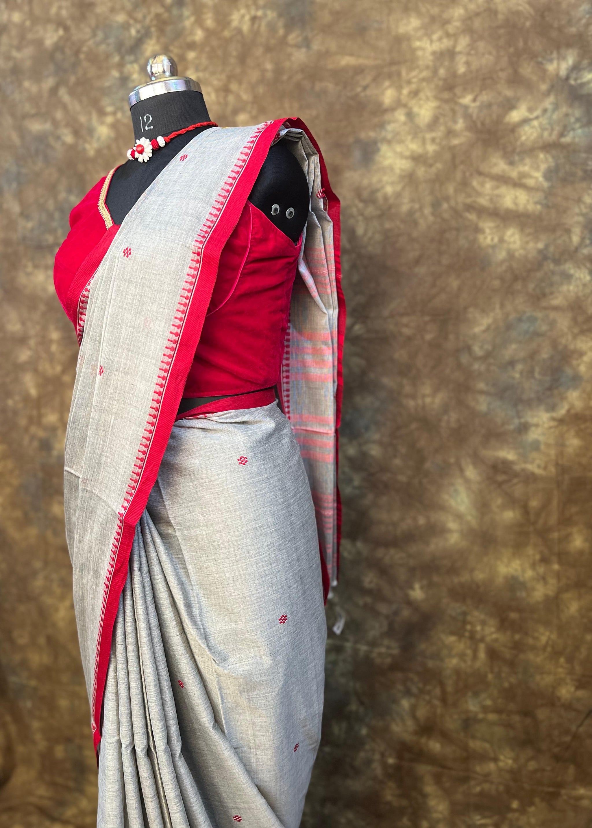 Elegant Bengali look in Red White Ash Handloom Saree – Traditional cotton saree for Durga Puja