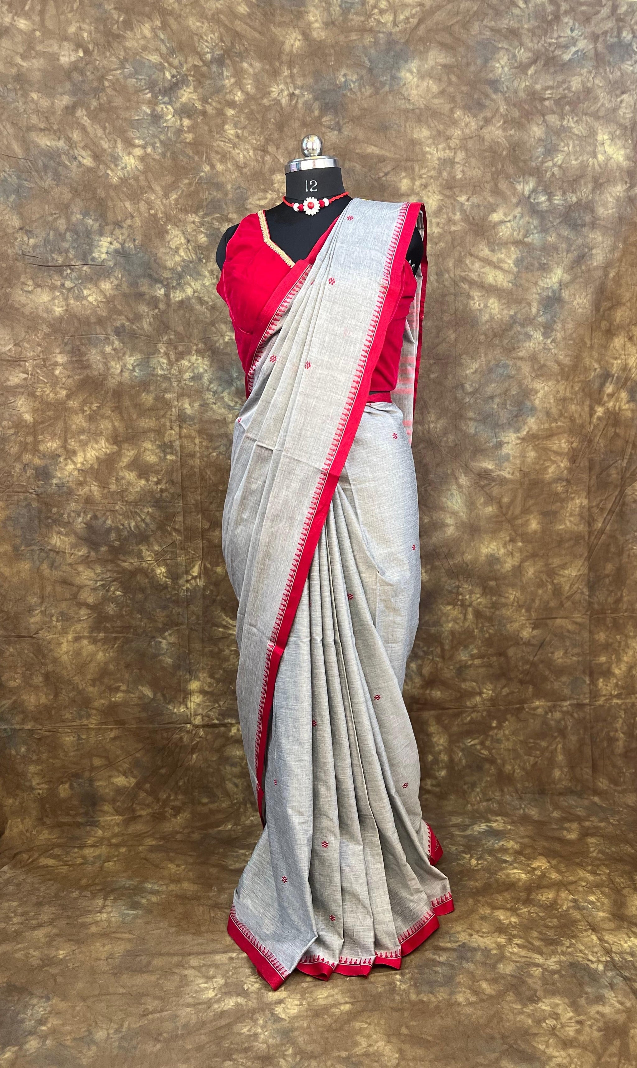 Red White Ash Handloom Saree paired with gold jewellery – Cotton saree for weddings & puja