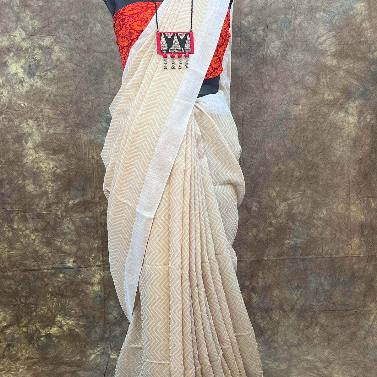 Authentic tussar silk saree in white with zari border, free worldwide shipping to USA